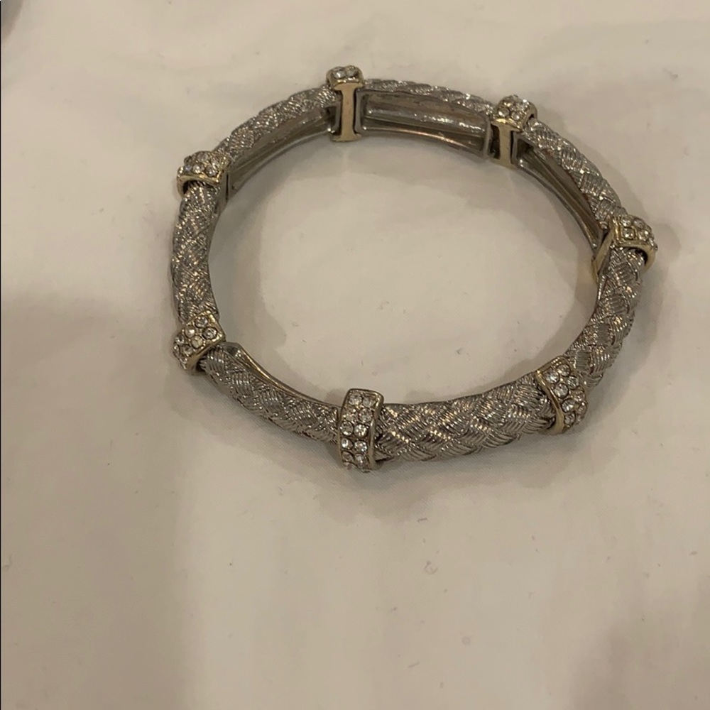 Silver bracelet with diamonds